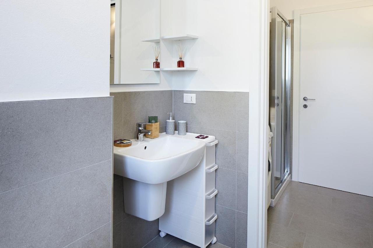 Appartamento La Vista By Holiday Solutions Como Bagian luar foto